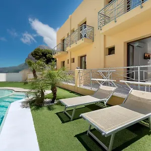 Le Piscine Aparthotel